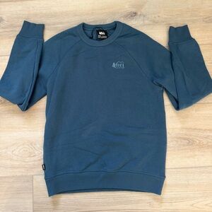 REI Blue Crew Neck Sweater